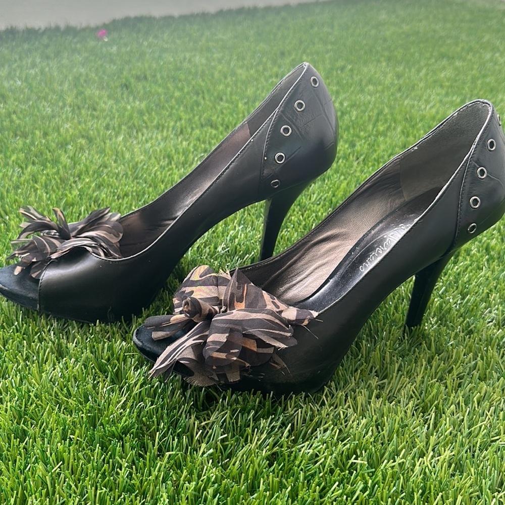 Guess by Marciano, black peep toe heels - Picture 2 of 6